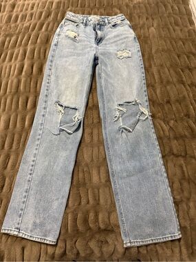 Light Blue Distressed Women's Jeans
